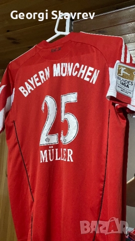 Продавам тениска на Байерн Мюнхен , снимка 2 - Футбол - 52374636