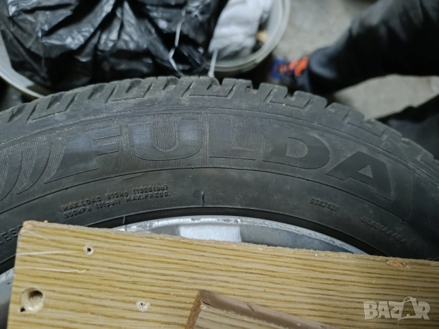 ЛДЖ със зимни гуми, снимка 5 - Гуми и джанти - 52329819