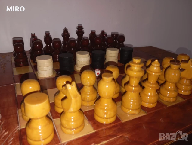 Голям Дървен шах 44 х 44 см. и табла, снимка 2 - Други спортове - 50580622
