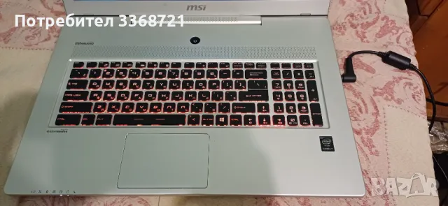 Лаптоп 17", MSI MS-1773, снимка 2 - Лаптопи за работа - 48377586
