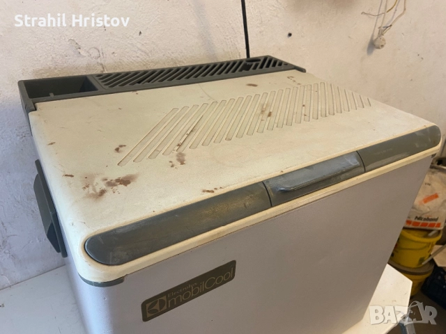 Хладилници на газ 12и 220 волта, снимка 12 - Хладилници - 52441878