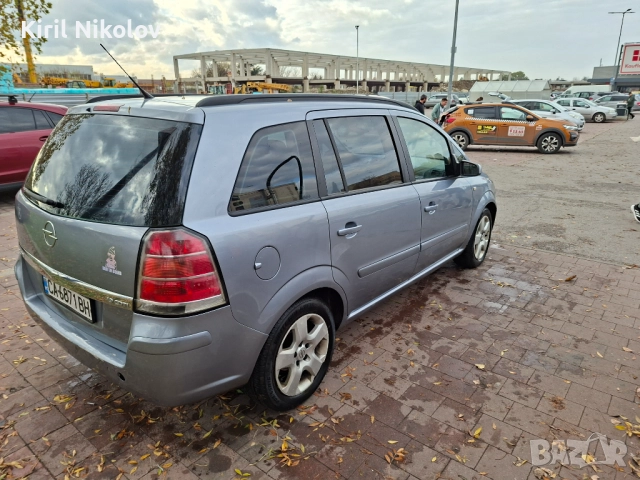 Опел Зафира 1.9 120 коня, снимка 4 - Автомобили и джипове - 52358125