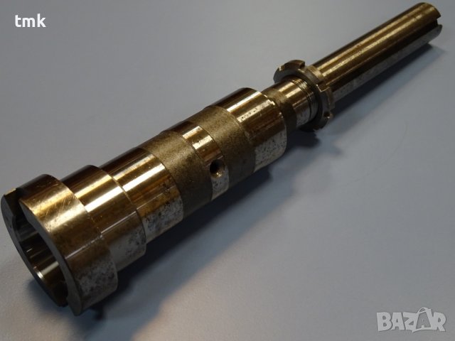 Вертикален шпиндел за фреза L-315 стандарт ISO 40, снимка 11 - Резервни части за машини - 39040506