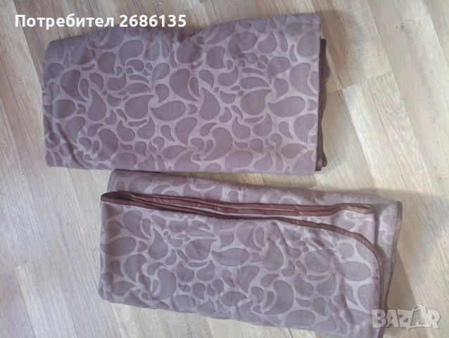 Две поларени одеяла