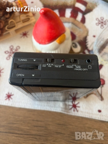 Уокмен Шарп, снимка 2 - Радиокасетофони, транзистори - 52935971