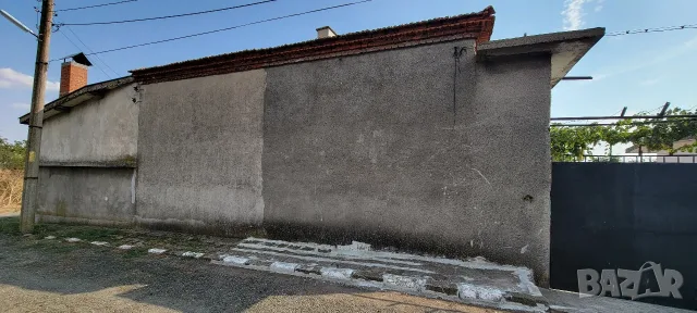 Подържан имот с излаз на две улици,2 имота в 1 със жилищни пристройки и складови помещения, снимка 6 - Къщи - 56085487