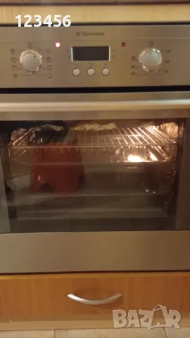 Фурна за вграждане Electrolux за части, снимка 2 - Печки, фурни - 47993928