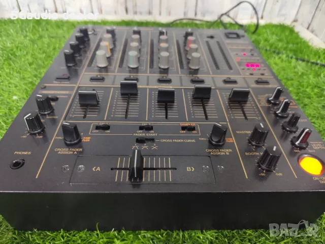 Pioneer DJM-600 – професионален 4-канален DJ пулт, снимка 2 - Ресийвъри, усилватели, смесителни пултове - 55791310