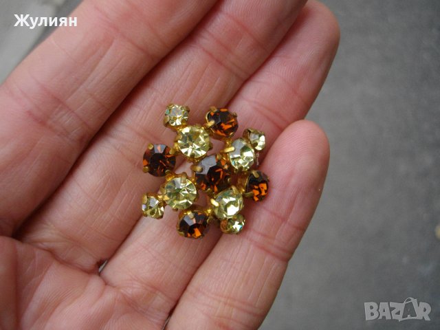 СТАРА БРОШКА