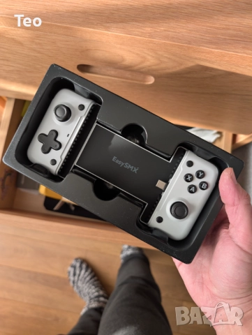 EasySMX M05 Mobile Gaming Controller - контролер за Android и iPhone