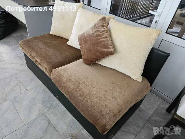 диван с възглавници, снимка 2 - Дивани и мека мебел - 56104449