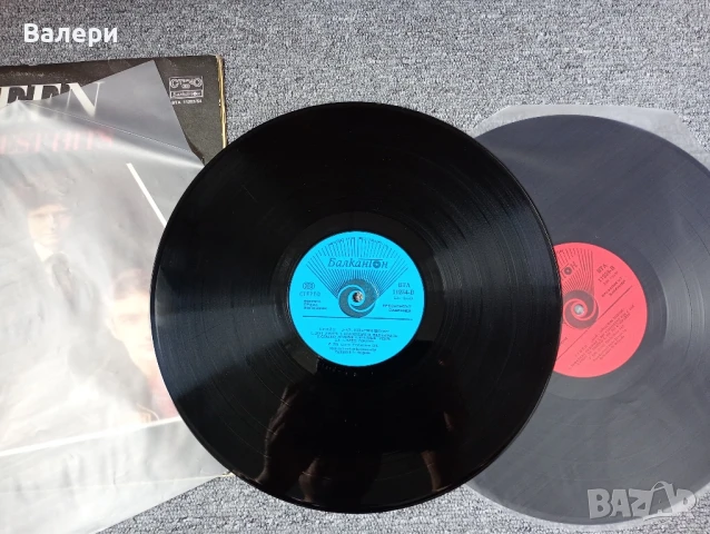 Двойна грамофонна плоча "Queen Greatest hits", снимка 6 - Грамофонни плочи - 51203092