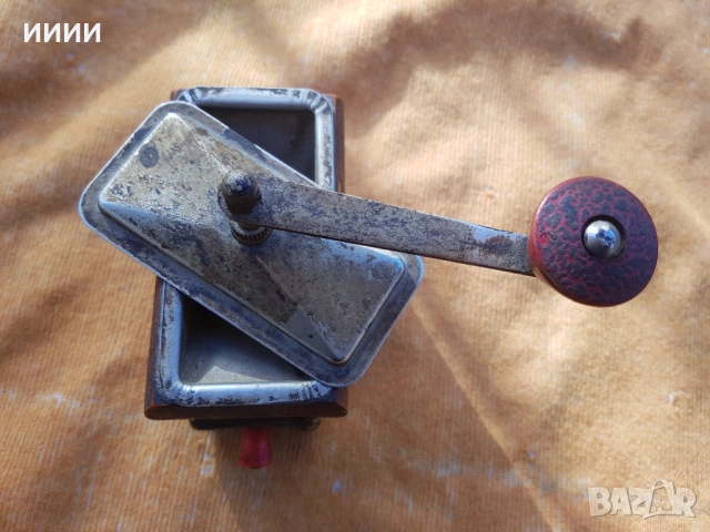 Мелница мелничка , снимка 2 - Антикварни и старинни предмети - 53866002