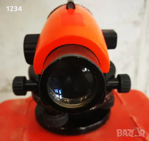 Немски оптичен нивелир CST BERGER 22x, снимка 4 - Измервателни инструменти - 48969107