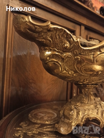 Бронзова ваза за цветя, снимка 5 - Антикварни и старинни предмети - 52573549