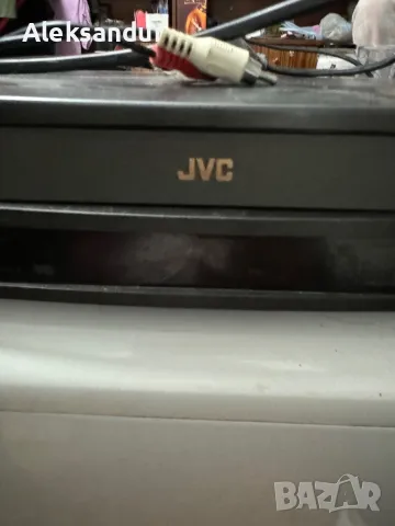 Jvc видео auto reverse, снимка 4 - Плейъри, домашно кино, прожектори - 47707557