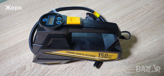 Дигитален компресор за гуми 