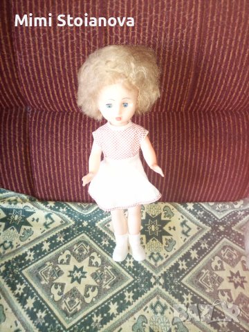 Красива кукла , снимка 2 - Рокли - 42152399