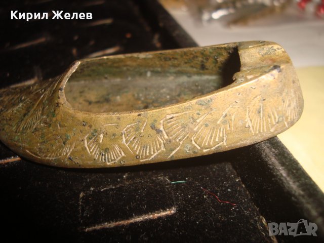 СТАР БРОНЗОВ ЧЕХЪЛ - ПЕПЕЛНИК РЪЧНО МАЙСТОРСКИ ИЗРАБОТЕН и ОРНАМЕНТИРАН ХУДОЖЕСТВЕНО с КАЛЕМ 15418, снимка 7 - Колекции - 34339632