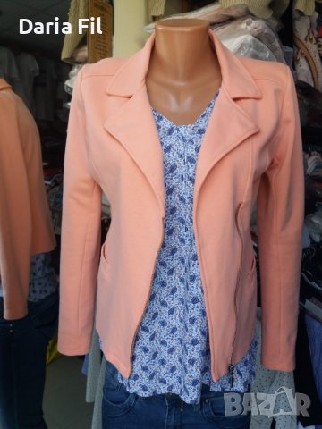 Яке в цвят праскова от плътно и еластично трико, снимка 2 - Якета - 40078693