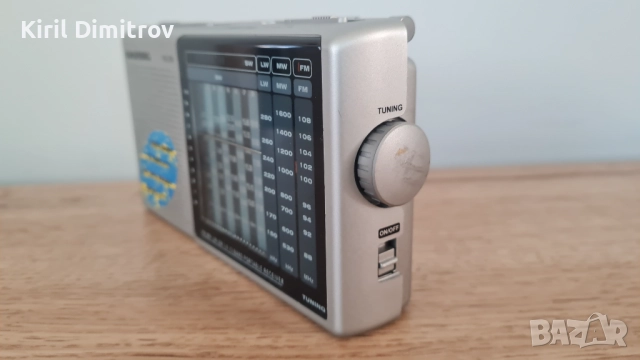 Радиоприемник Grundig Yaht Boy 208, снимка 4 - Радиокасетофони, транзистори - 52867159