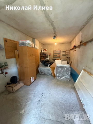 Продавам партерен гараж до стадион Черно море