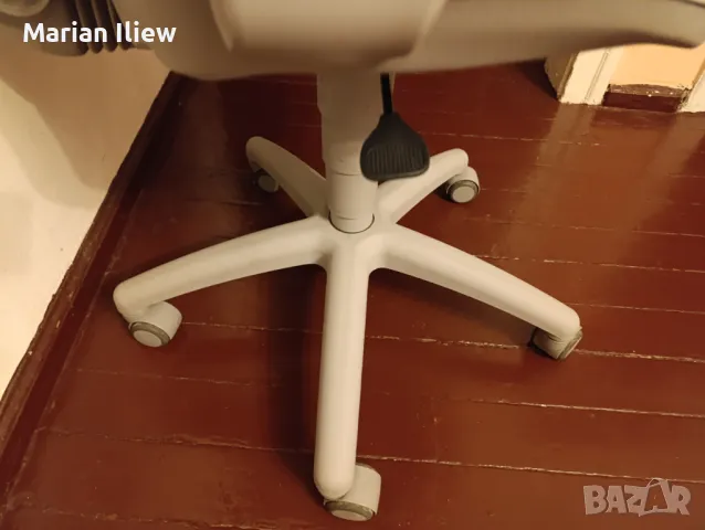 Стол за офис, снимка 4 - Столове - 49152451