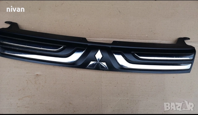 Предна решетка за Mitsubishi Outlander 3 (2013-2015) 