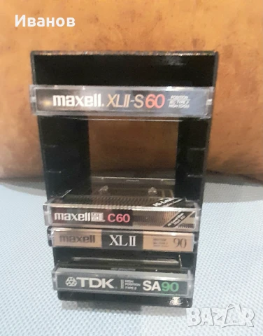 Стойки за аудио касети, снимка 12 - Аудио касети - 40467628