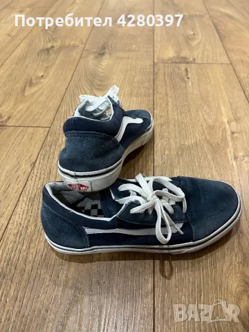 Дамски маратонки Vans, снимка 2 - Маратонки - 50088076