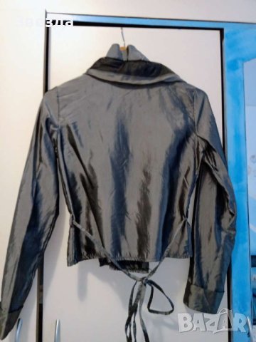 Бутикова блуза сив сатен с орнаменти, снимка 4 - Блузи с дълъг ръкав и пуловери - 42218520