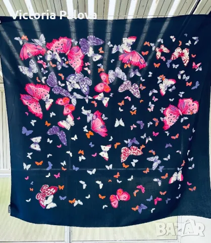 Красив шал 100% коприна Италия, снимка 4 - Шалове - 49916256