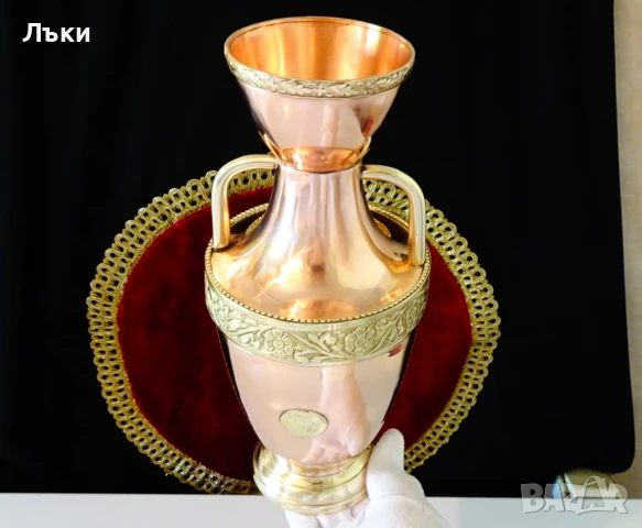 Приказна медна кана,медна ваза шедьовър,бронзов обков. , снимка 11 - Антикварни и старинни предмети - 50703599