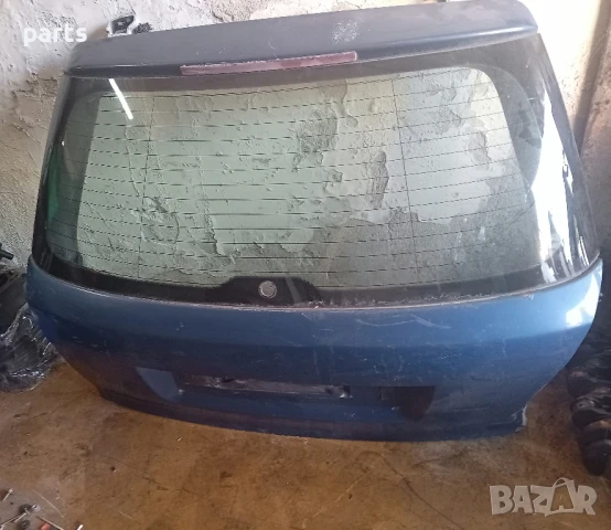 Заден Капак Ауди А4 Б6 Комби, снимка 2 - Части - 50693114