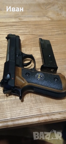 Resident Evil Berreta m9, снимка 3 - Въздушно оръжие - 52567838