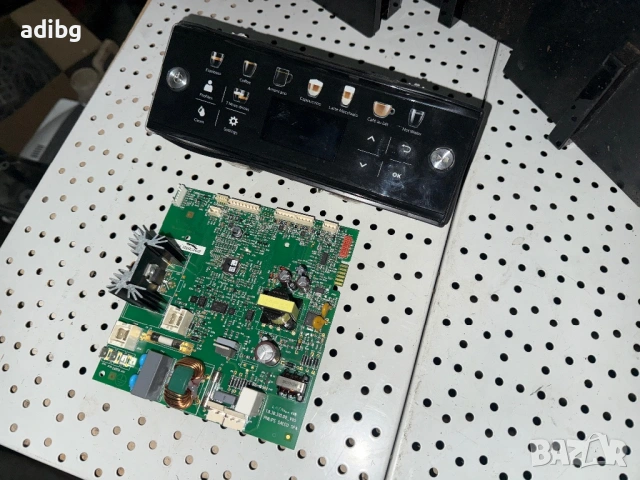 Платка Saeco PicoBaristo Deluxe SM5570 Основна Платка 1.9.30.310.00 V05 , снимка 3 - Кафемашини - 53598692