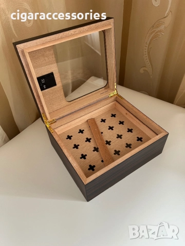 Луксозен хумидор от кедрово дърво с хигрометър – нов, 55 пури, снимка 4 - Табакери - 52416780