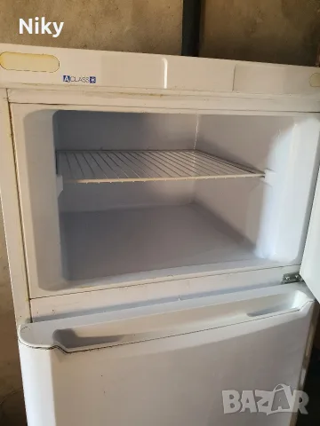 Хладилник Indesit , снимка 3 - Хладилници - 56278930