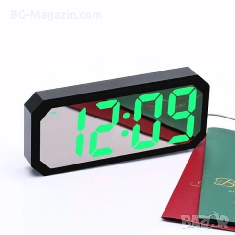 Модерен дигитален електронен часовник с термометър големи цифри светещ на ток температура за спалня, снимка 6 - Други - 51038251