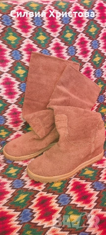 Продавам ботуши от естествена кожа номер 39