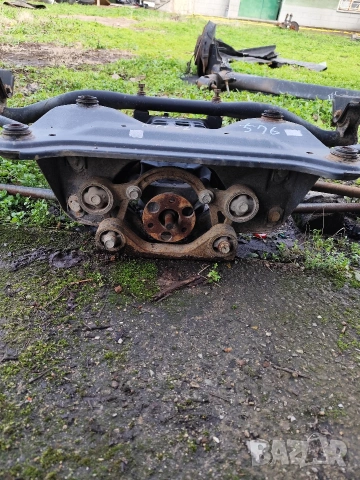 Заден мост Hyundai Santa fe -2003г-113кс, снимка 2 - Части - 53604081