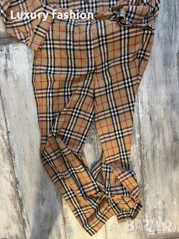 Дамски комплект Burberry , снимка 3 - Якета - 51404854