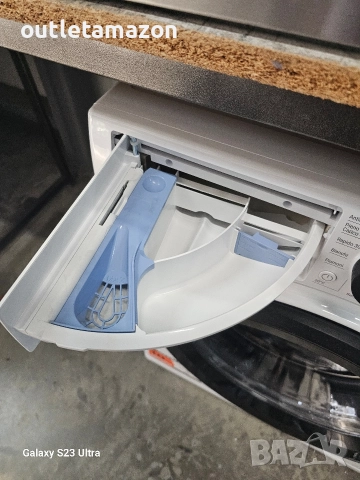 пералня Hotpoint Ariston , снимка 4 - Перални - 52846192