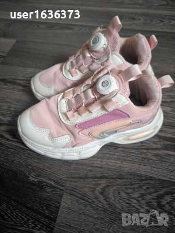 Маратонки за момиче, снимка 2 - Детски маратонки - 52353331