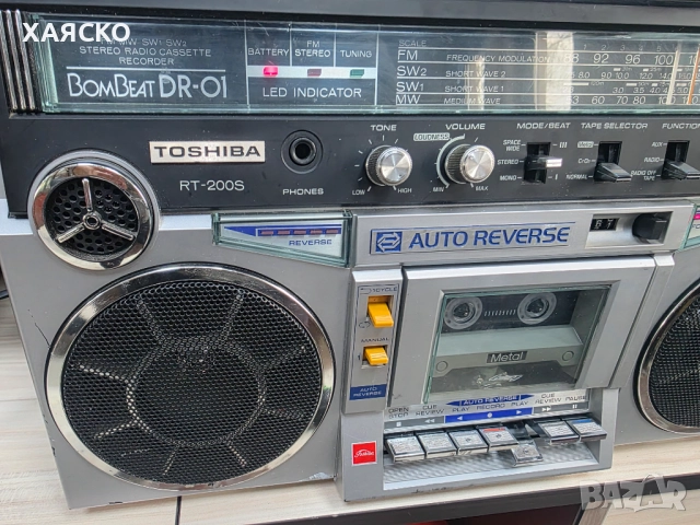 TOSHIBA RT-200S, снимка 2 - Радиокасетофони, транзистори - 52749275
