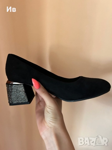 Нови дамски обувки😍, снимка 3 - Дамски обувки на ток - 51479395