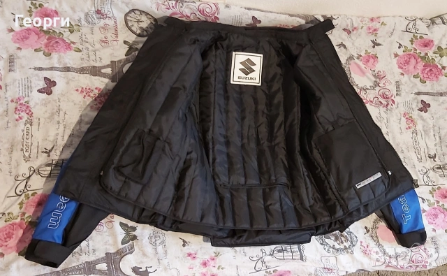 Текстилно мото яке Suzuki Racing Team L, снимка 6 - Аксесоари и консумативи - 53746739