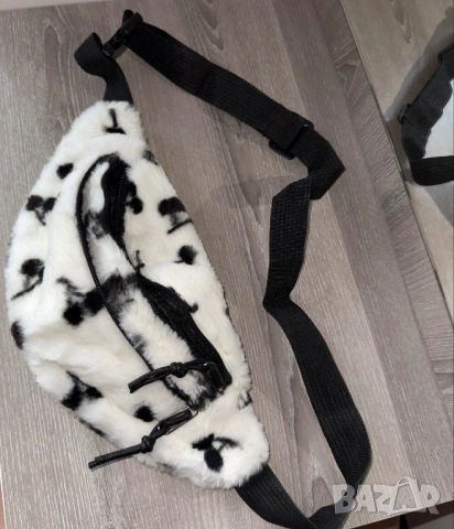 Дамски чанти, снимка 4 - Чанти - 53158374