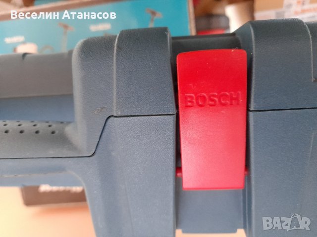 Перфоратор Оригинален БОШ GBH 240F , снимка 5 - Бормашини - 44841262