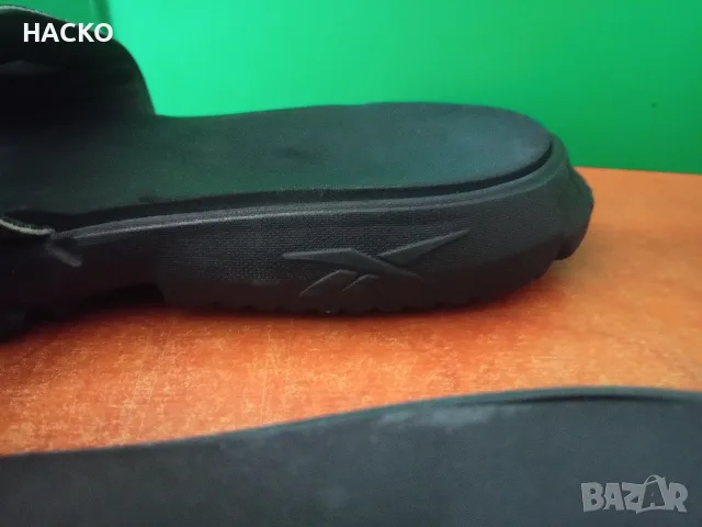Чехли Reebok Classic Slide Номер 43 Стелка 28 см. 100% оригинални Внос от Англия, снимка 3 - Мъжки чехли - 55789719